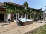 Maison 8 pièces 240 m²