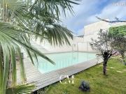 Maison 8 pièces 240 m²