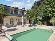 Maison 8 pièces 240 m²