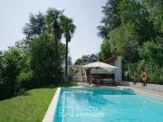 Maison 8 pièces 241 m²