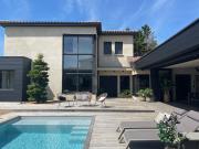 Maison 8 pièces 243 m²