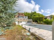 Maison 8 pièces 244 m²