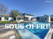 Maison 8 pièces 244 m²