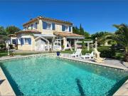 Maison 8 pièces 245 m²
