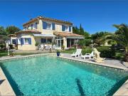 Maison 8 pièces 245 m²