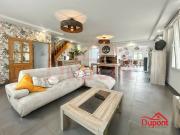 Maison 10 pièces 245 m²