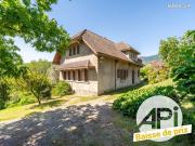 Maison 8 pièces 246 m²