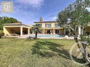 Maison 8 pièces 246 m² Maison 8 pièces 246 m²