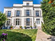 Maison 8 pièces 250 m²