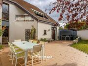 Maison 8 pièces 250 m²