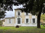Maison 8 pièces 250 m²