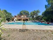 Maison 8 pièces 250 m²