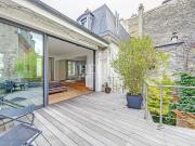 Maison 8 pièces 250 m²