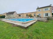 Maison 8 pièces 250 m²