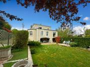 Maison 8 pièces 250 m²