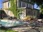 Maison 8 pièces 250 m²