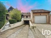 Maison 8 pièces 250 m²