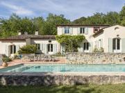 Maison 8 pièces 251 m²