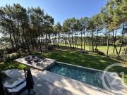 Maison 8 pièces 254 m²