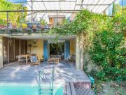 Maison 8 pièces 255 m²