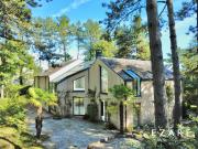 Maison 8 pièces 256 m²