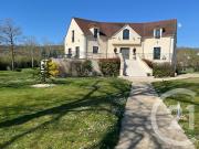 Maison 8 pièces 256 m²