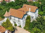 Maison 8 pièces 256 m²