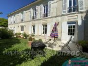 Maison 8 pièces 258 m²
