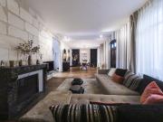 Maison 8 pièces 260 m²