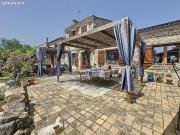 Maison 8 pièces 260 m²