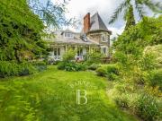 Maison 8 pièces 260 m²