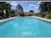 Maison 8 pièces 260 m²