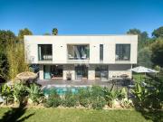 Maison 8 pièces 260 m²