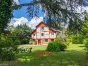 Maison 8 pièces 261 m²