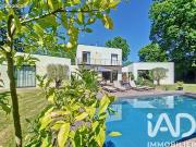 Maison 8 pièces 262 m²