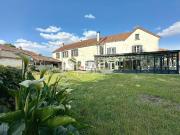 Maison 8 pièces 263 m²