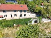 Maison 8 pièces 264 m²