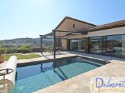 Maison 8 pièces 221 m²