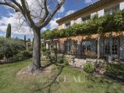 Maison 8 pièces 277 m²