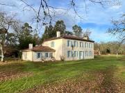 Maison 8 pièces 279 m²