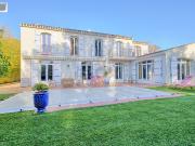 Maison 8 pièces 280 m²