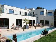 Maison 8 pièces 280 m²