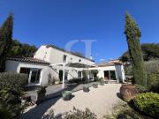 Maison 8 pièces 280 m²