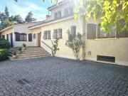 Maison 8 pièces 280 m²