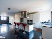 Maison 8 pièces 281 m²