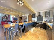 Maison 8 pièces 285 m²