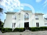 Maison 8 pièces 285 m²