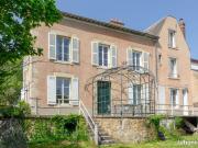 Maison 8 pièces 285 m²