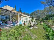 Maison 8 pièces 285 m² Maison 8 pièces 285 m²