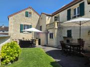 Maison 8 pièces 290 m²